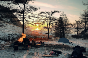 Как не замерзнуть в походе: выбор одежды, обогрев палатки и другие советы
